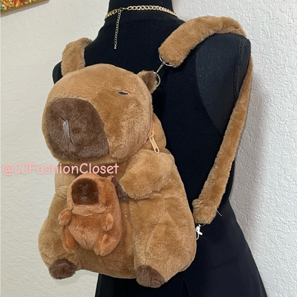Cute Capybara Plush  Backpack 🤎